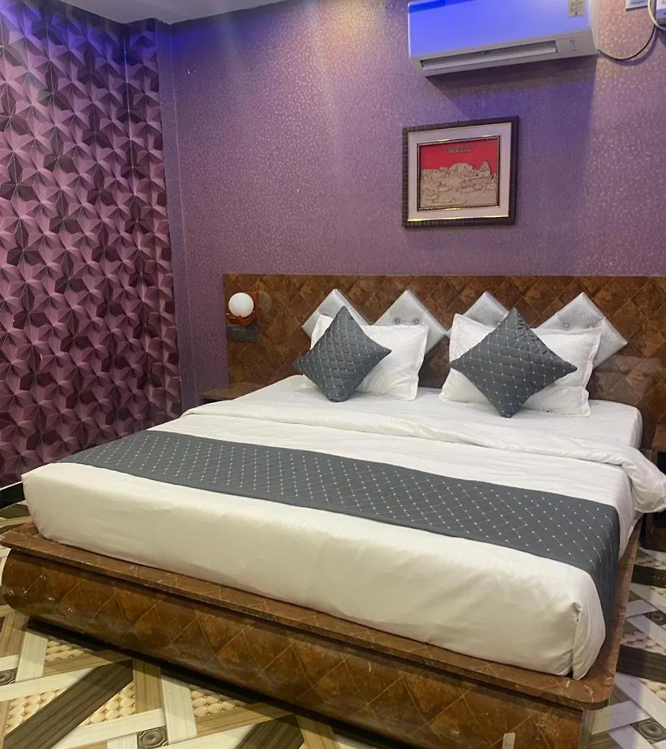 Shri Murari Relax Inn Pg Varanasi